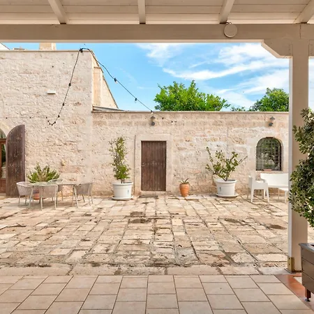 Masseria Valente Фермерский дом *